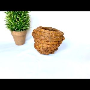 Vintage/Boho, wicker basket, plant pot/holder